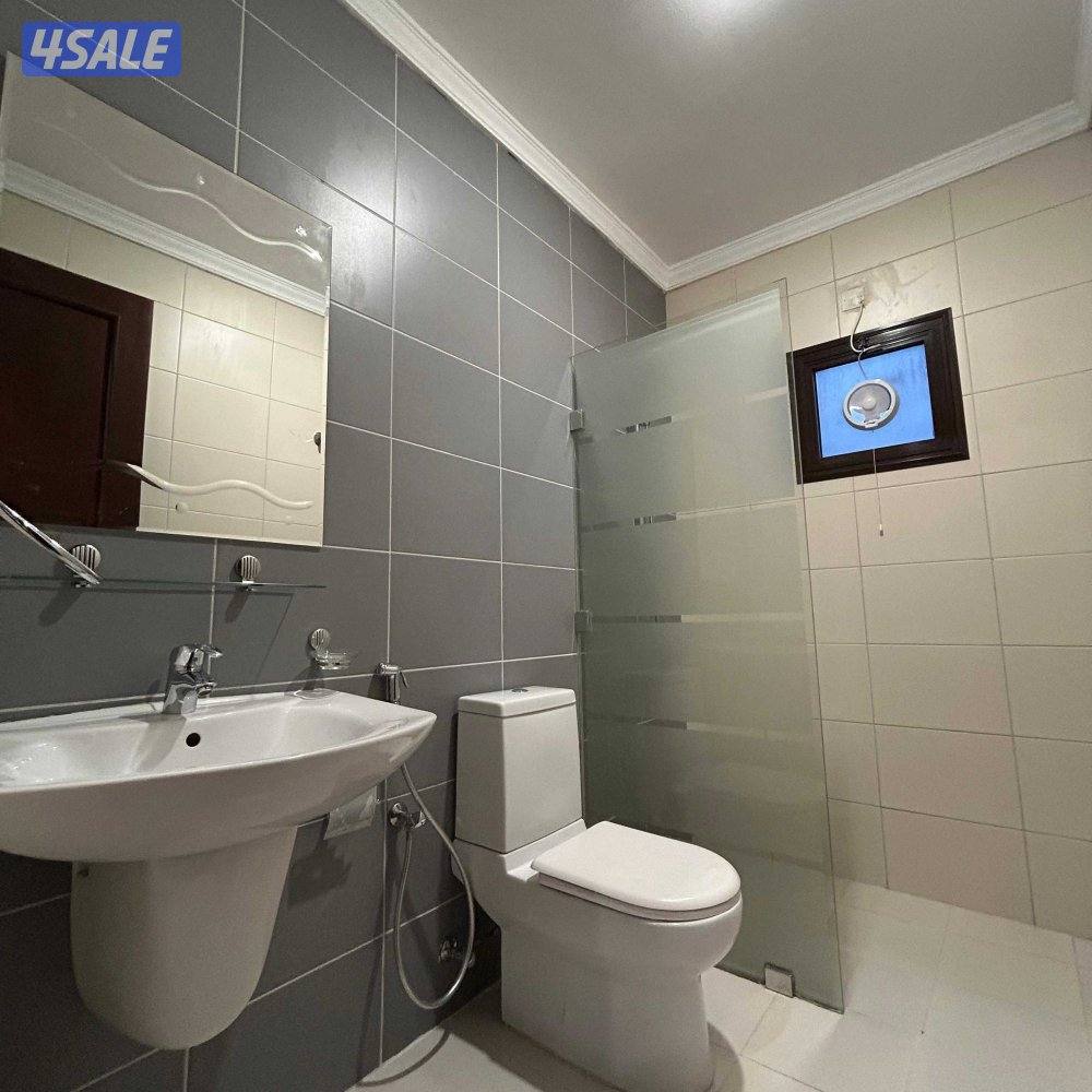 دور كامل للايجار في الصديق قطعة 710