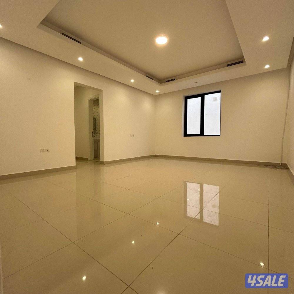 دوبلكس للإيجار في الفنيطيس قطعة 34