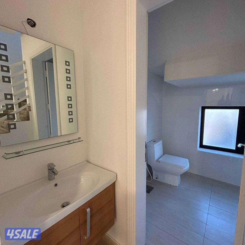 دوبلكس للإيجار في الفنيطيس قطعة 315