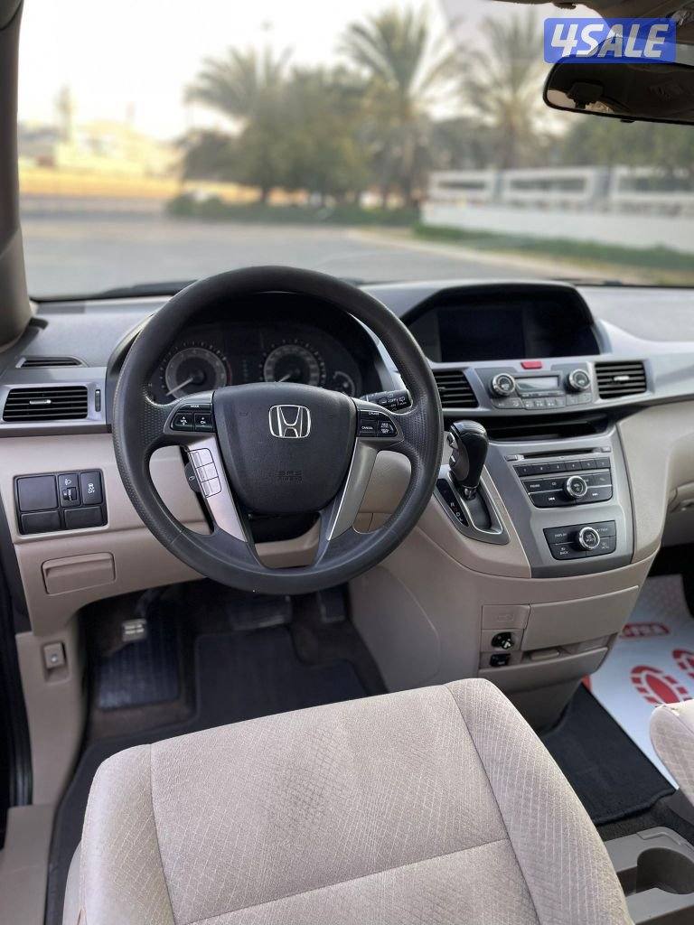 للبيع هوندا  اوديسي ٢٠١٤ بحاله الوكاله شرط الفحص7