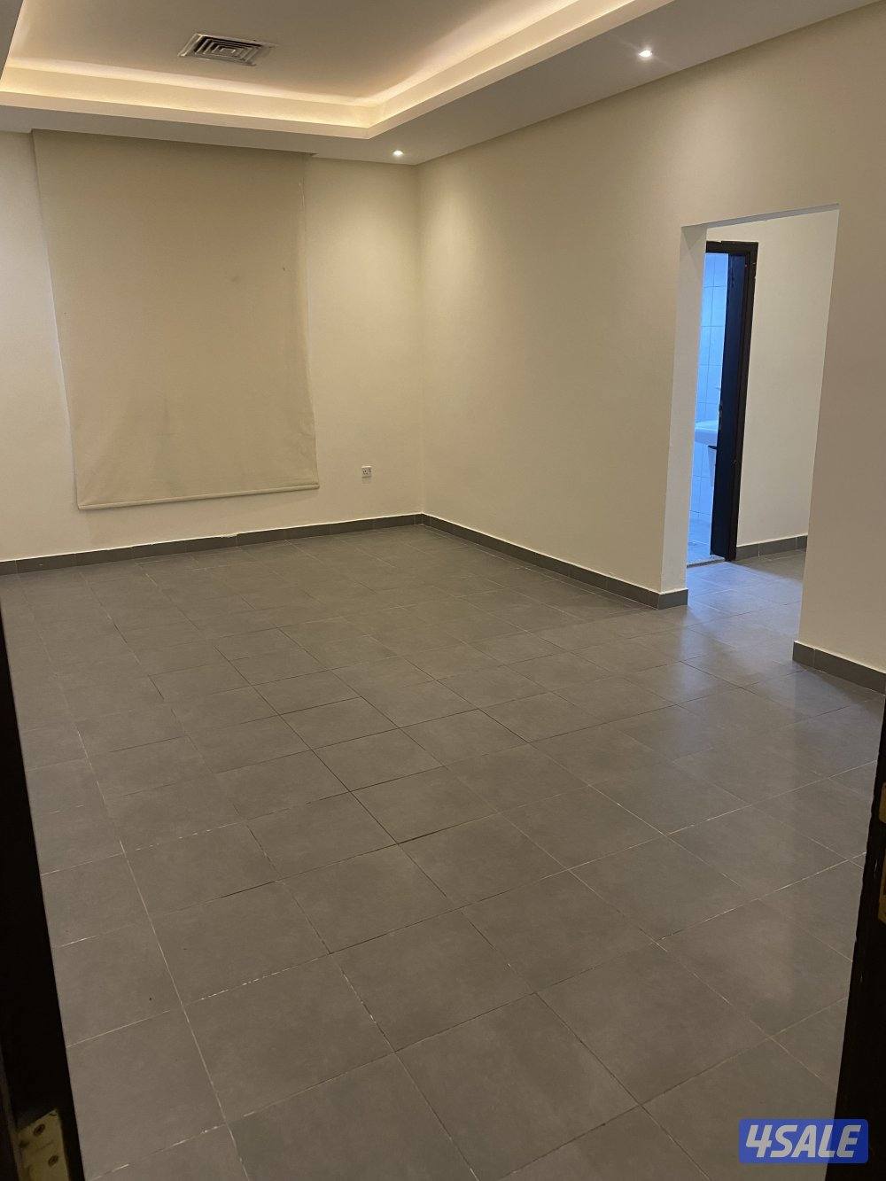 دور 4 غرف ماستر وصاله وغرفة عامل وغرفة شغال ه وغرفة غسيل7
