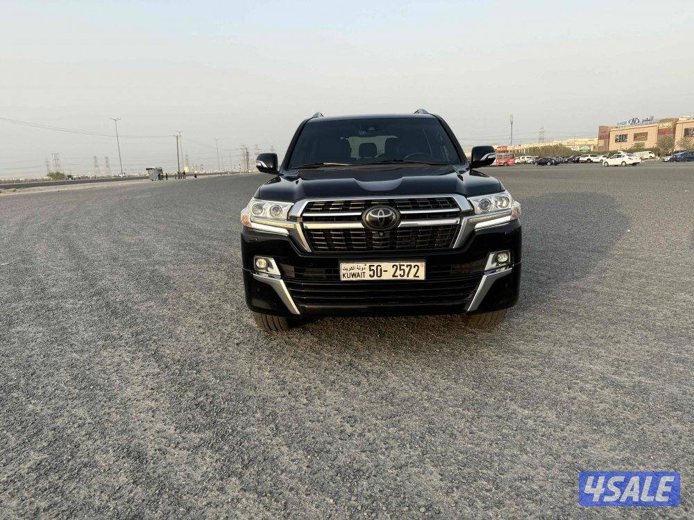 لاندكروزر VXR 2018 الساير8