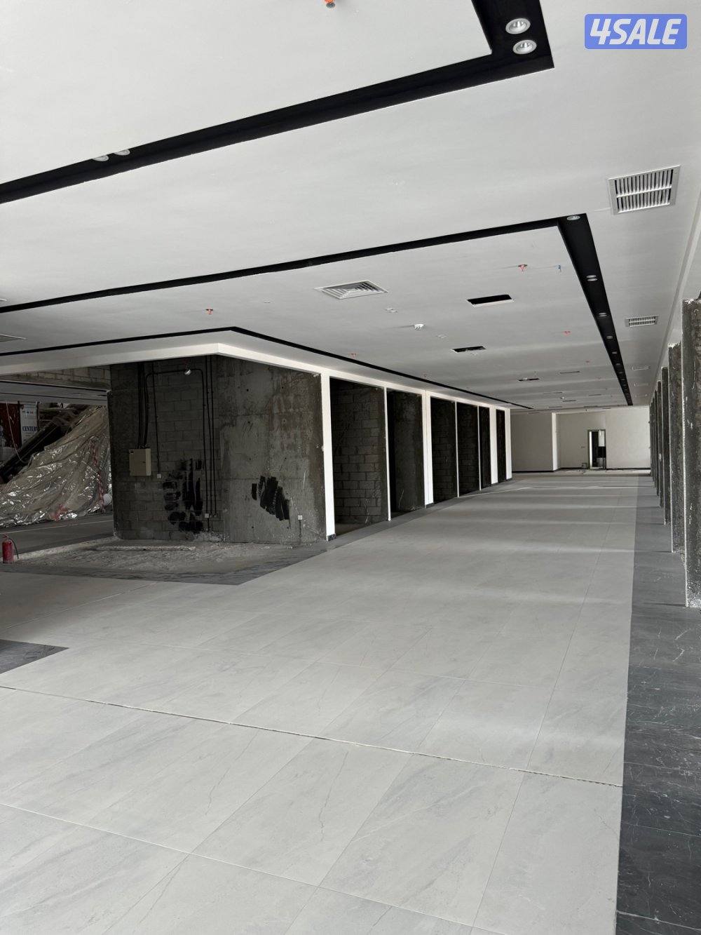 للإيجار محلات و ادوار تجارية في الفروانية1