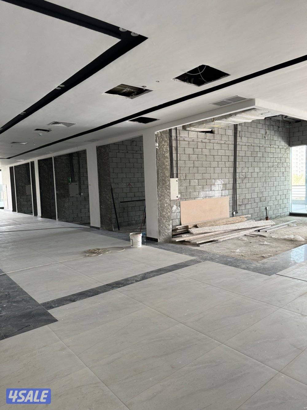 للإيجار محلات و ادوار تجارية في الفروانية2