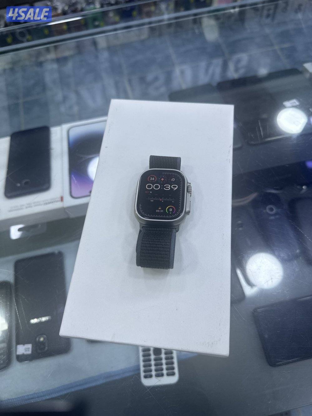 Apple Watch Ultra 2 titanium 49mm with box, No20172197