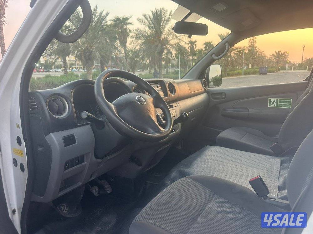 باص نيسان اورفان 20197