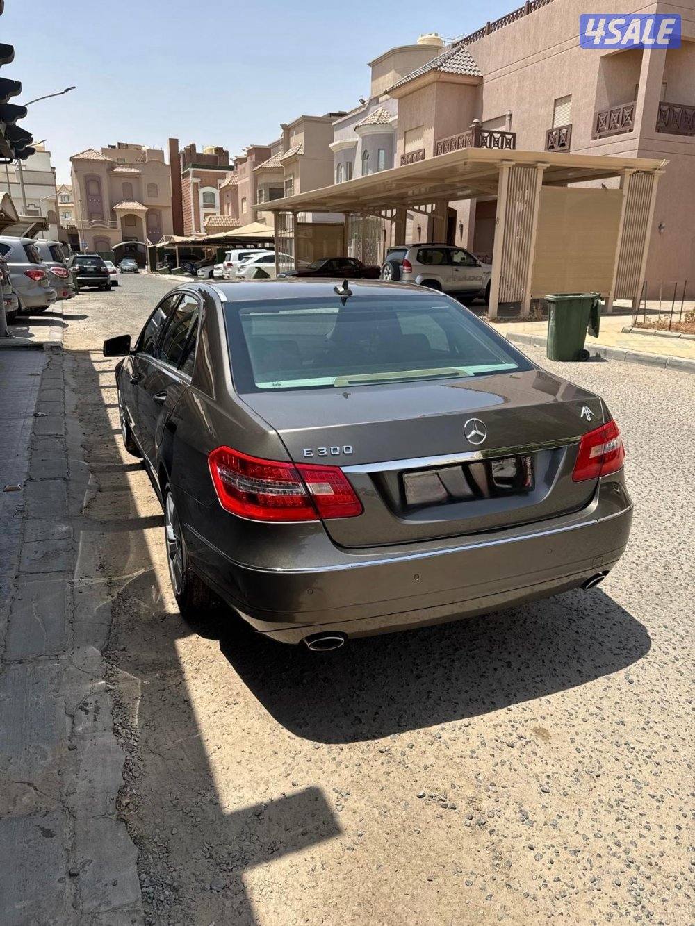 للبيع مرسيدس E300 موديل 2012 عداد 125 الف كيلو شرط الفحص1