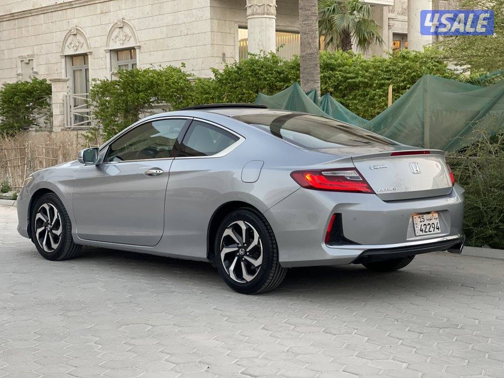 هوندا اكورد كامل الموصفات المالك الاول عداد 85 موديل 20172