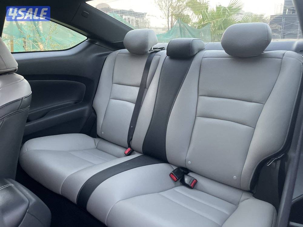 هوندا اكورد كامل الموصفات المالك الاول عداد 85 موديل 20175