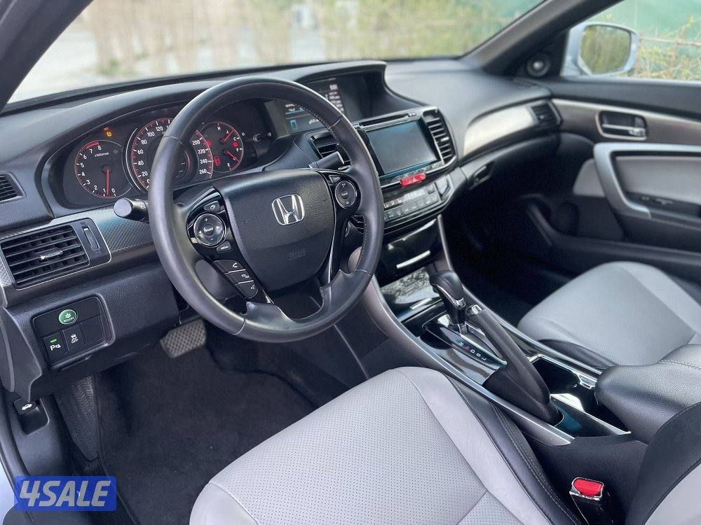 هوندا اكورد كامل الموصفات المالك الاول عداد 85 موديل 20177