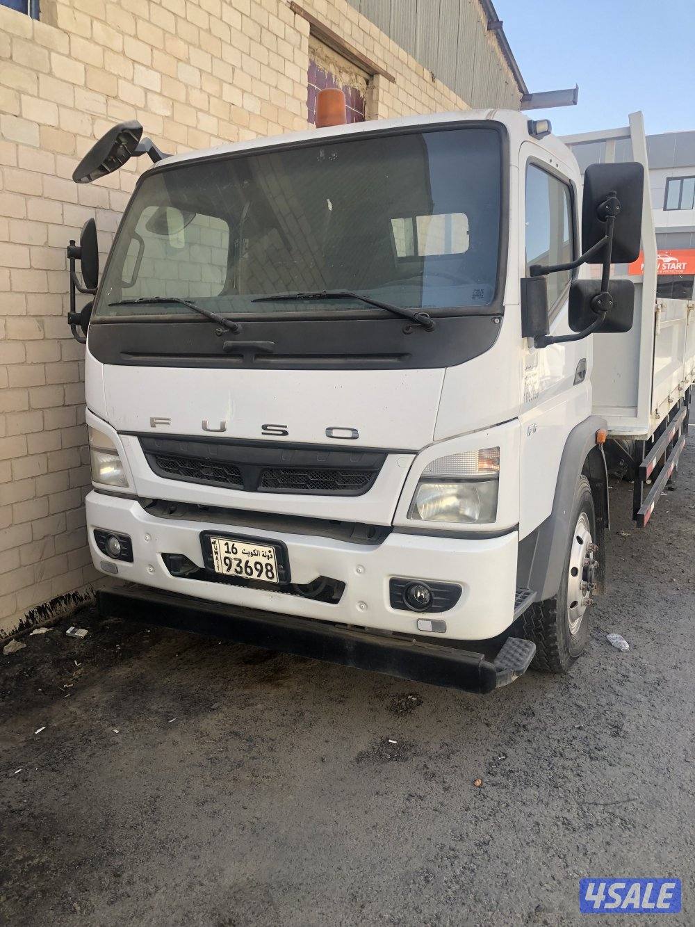 للبيع ميتسوبيشي كانتر فوسو2