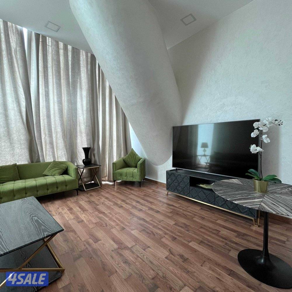 دور تجاري للإيجار في الشرق2