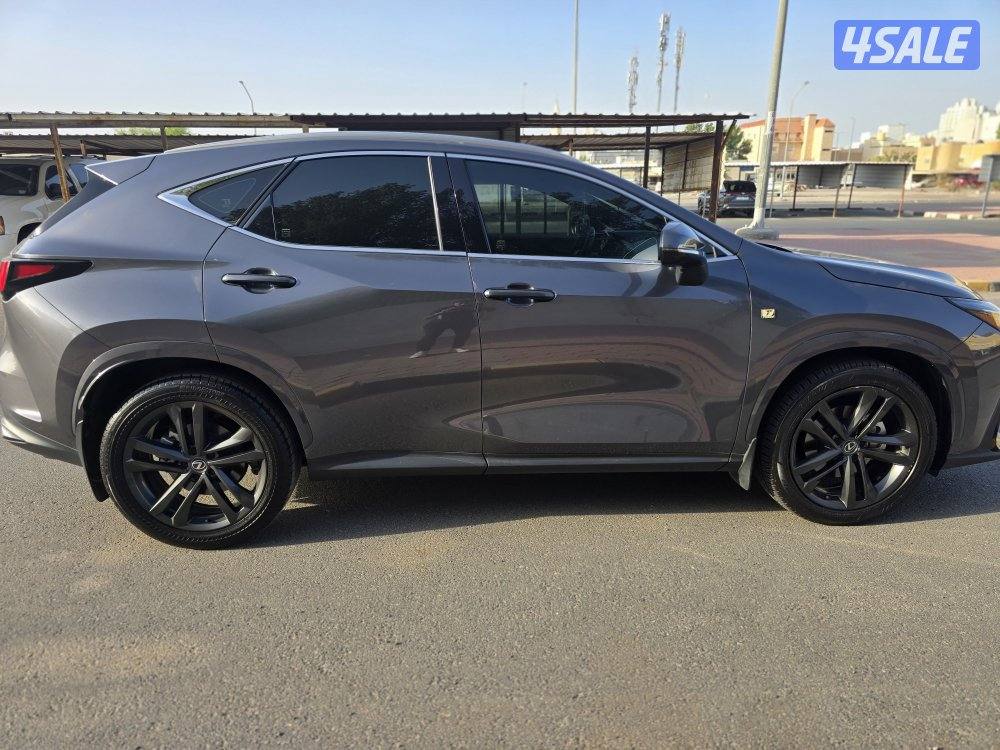 لكزس الساير موديل NX350 2024 بحالة الوكالة4