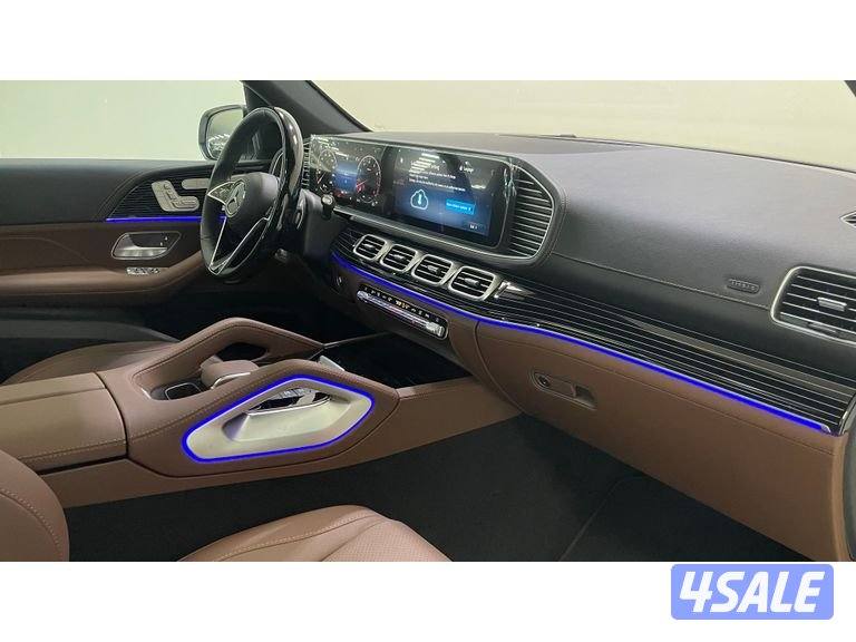 Mercedes-Benz GLE SUV9