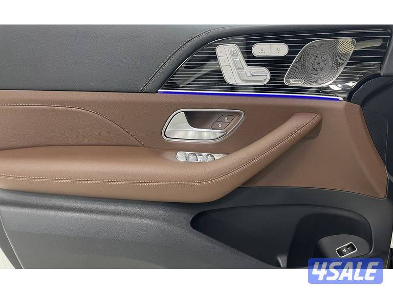 Mercedes-Benz GLE SUV14