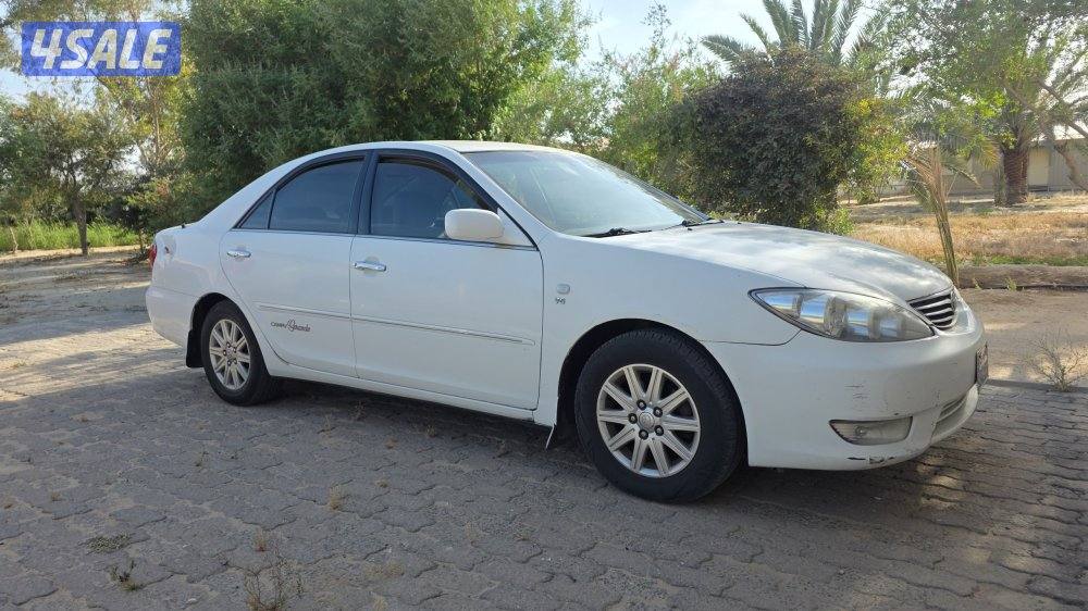 للبيع كامري 2006 v60