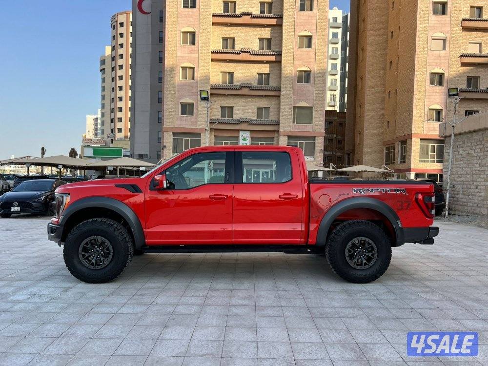 رابتر 2021 / 37 ماشي 118 الف بحالة الوكاله صبغ الوكاله شرط الفحص3