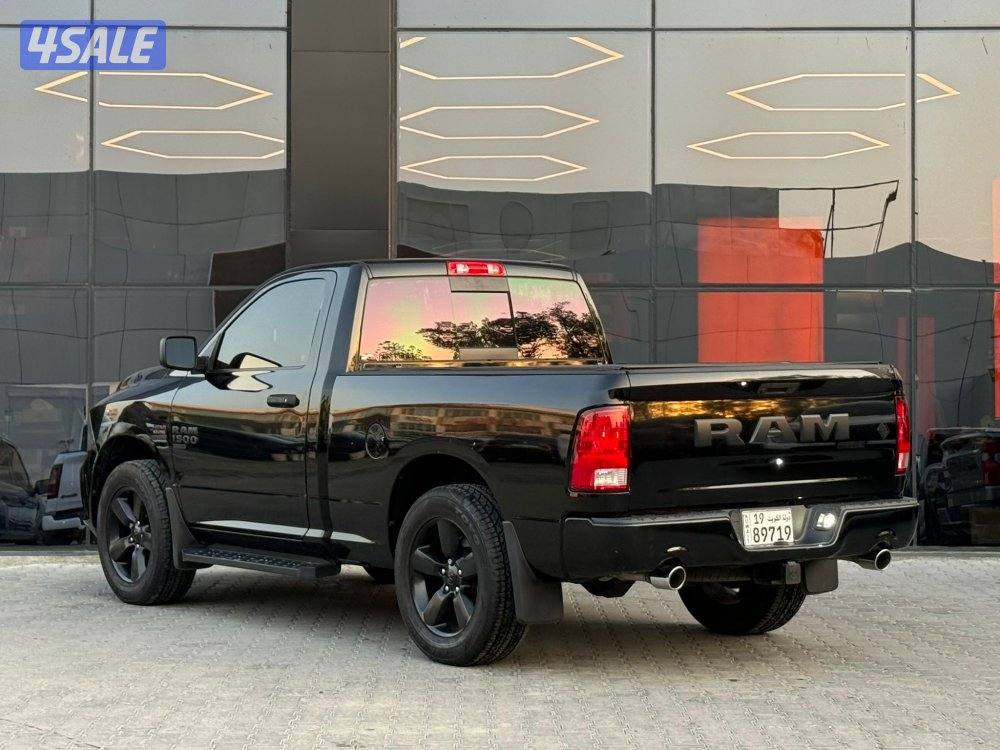 DODGE RAM CLASSIC 1500 _2021 صبغ الوكالة5