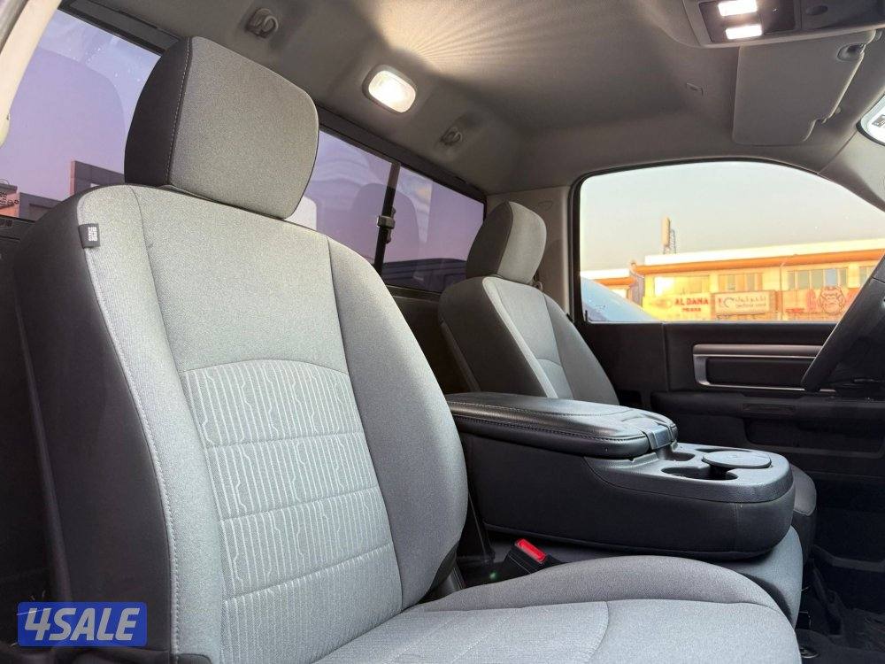 DODGE RAM CLASSIC 1500 _2021 صبغ الوكالة9