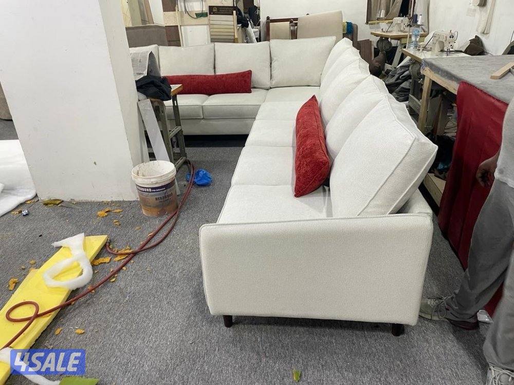 يوجد تفصيل تنجيد وتلبيس حميع انواع الموديلات وسناير4