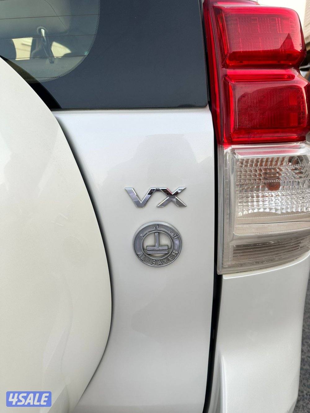 للبيع لاارغب لبدل  موديل 2013 VX   اتصل الشراء4