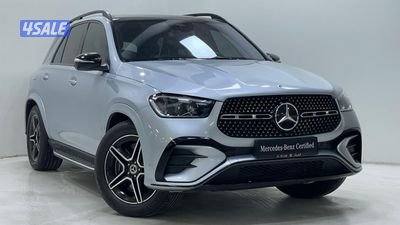 Mercedes-Benz GLE SUV0