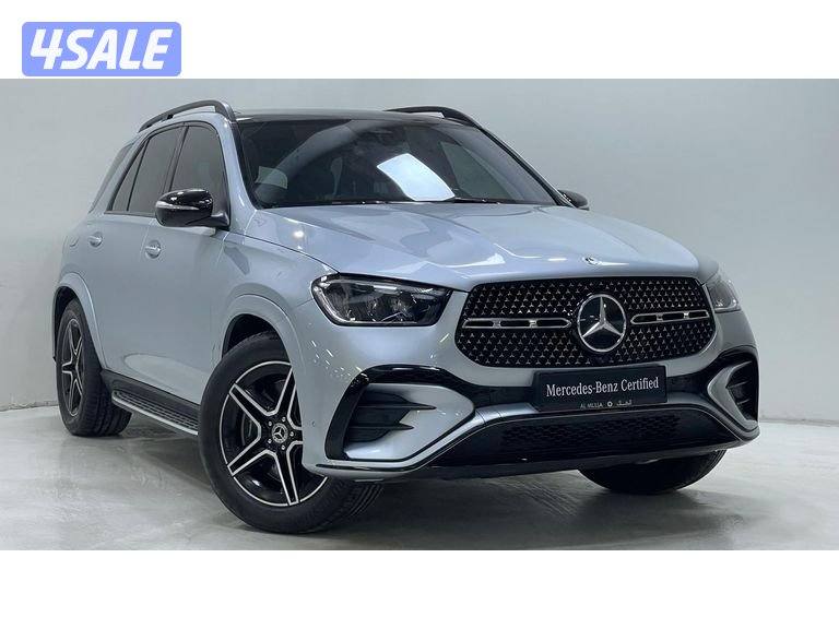 Mercedes-Benz GLE SUV1
