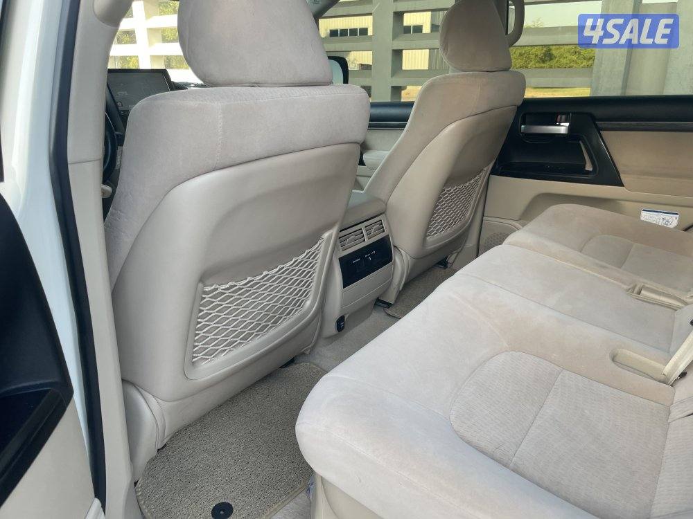 تويوتا لاندكروزر5