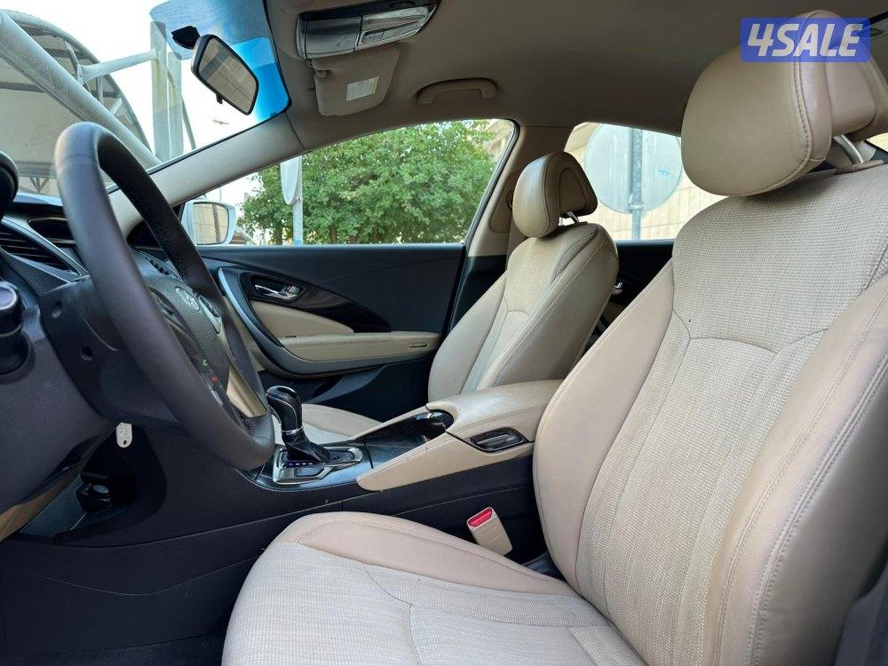 للبيع هيونداي ازيرا موديل 2014 وارد الوكاله4