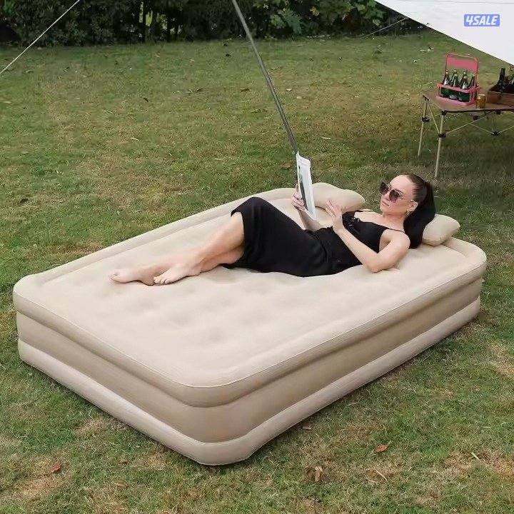 Luxurious Elevated Inflatable Air Bed with Built-in Pump0