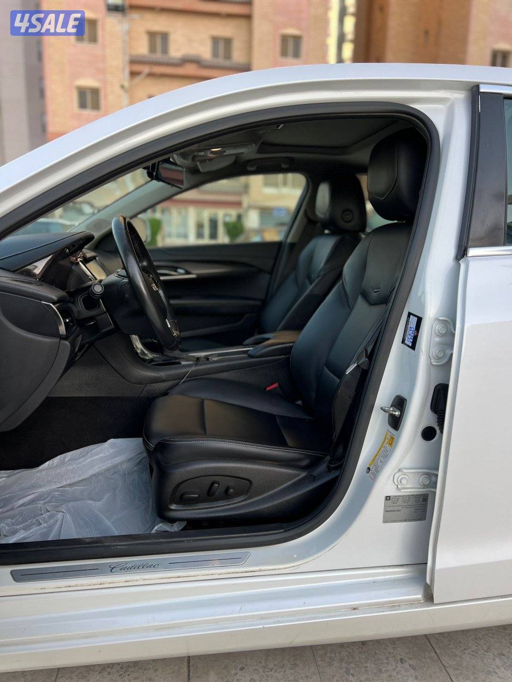 كاديلاك 2016 ATS بحالة الوكاله صبغ الوكاله كامل المواصفات شرط الفحص11