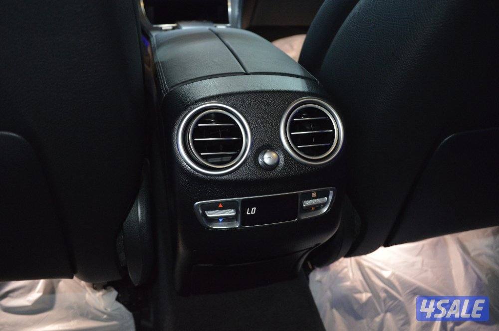 مرسيدس GLC 200 4MATIC 2022 – حالة ممتازة13