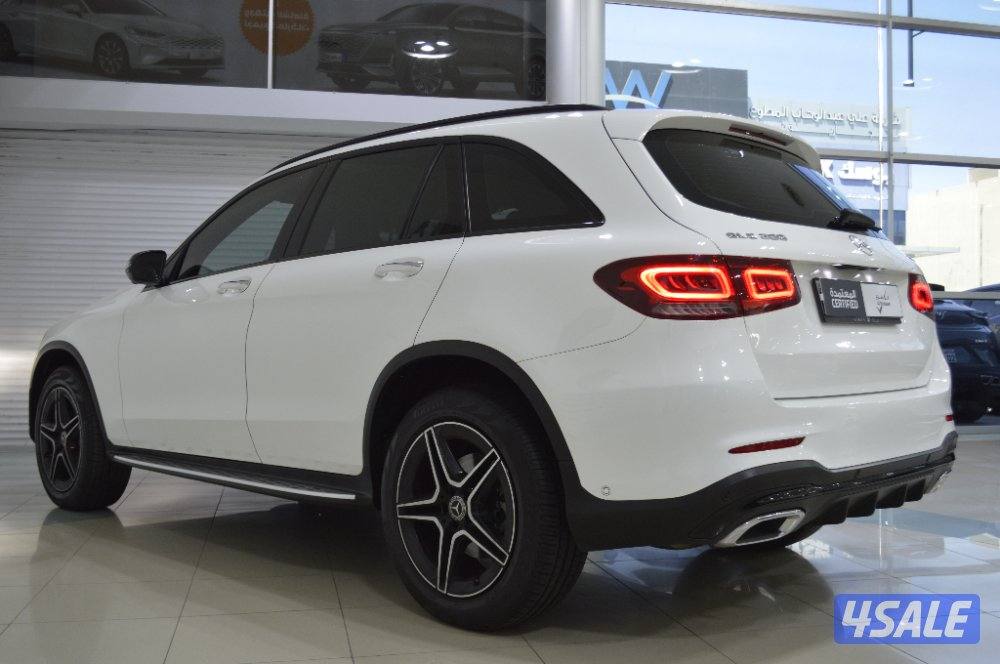 مرسيدس GLC 200 4MATIC 2022 – حالة ممتازة5