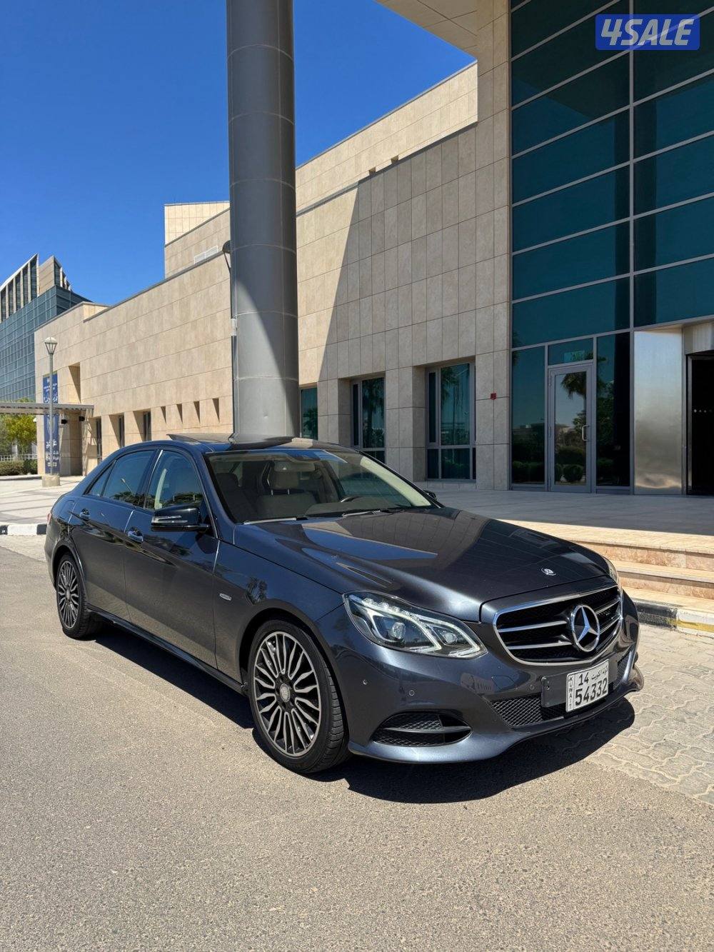 مرسيدس E300 بحاله نادره5