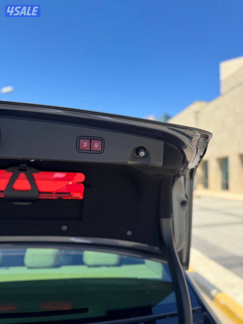 مرسيدس E300 بحاله نادره15