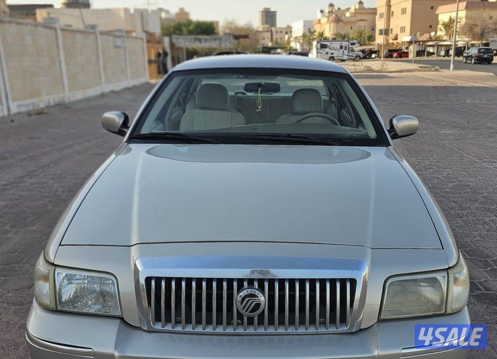 جراند ماركيز 2007 ممشى 148ألف، المالك الأول0