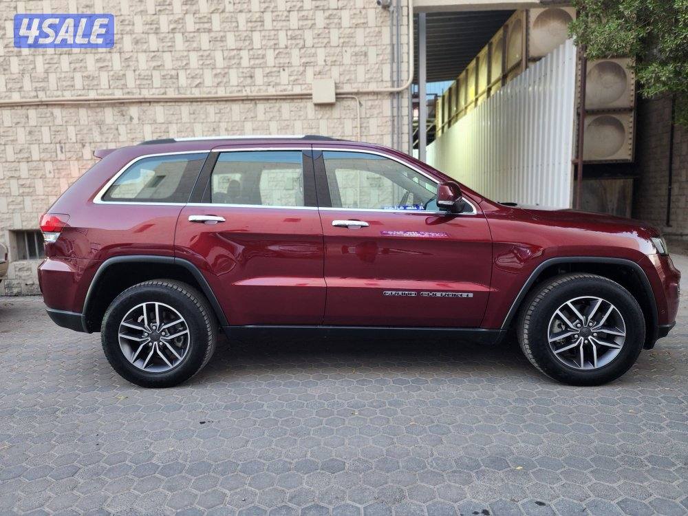 جيب غراند شيروكي ليمتد أعلى مواصفات عداد ١٠٠ ألف موديل ٢٠٢١شرط الفحص3