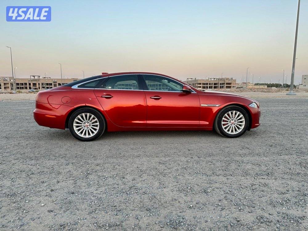 جاكوار XJ موديل ٢٠١٦ ماشي ٧٩ ألف8