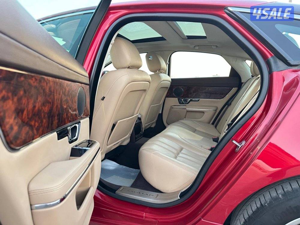 جاكوار XJ موديل ٢٠١٦ ماشي ٧٩ ألف9