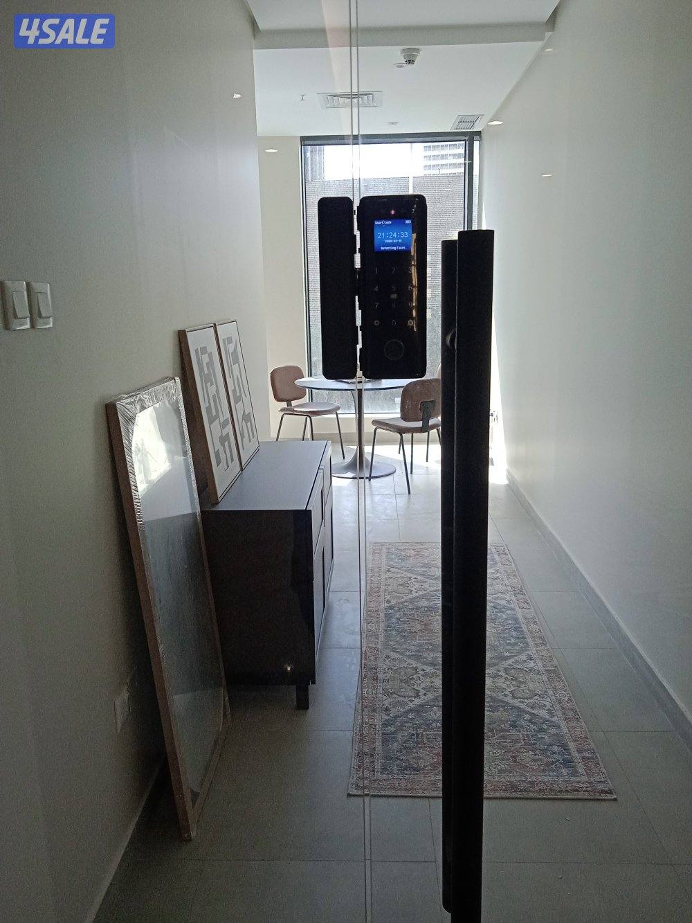 فني زجاج سيلاني1