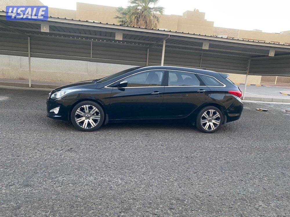 هيونداي 2015 i40 عداد147 الف وارد الوكاله فل اوبشن1