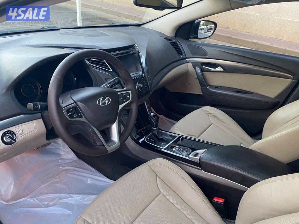 هيونداي 2015 i40 عداد147 الف وارد الوكاله فل اوبشن4