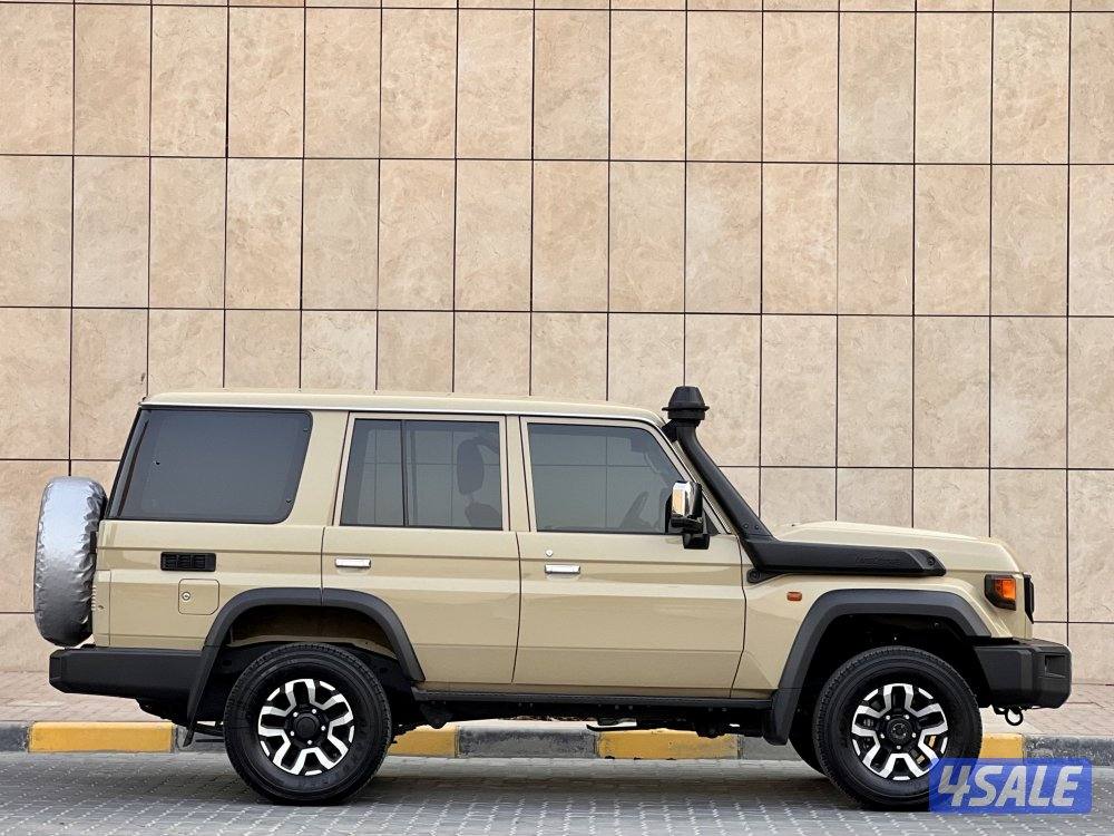 لاندكروزر نص / ٢٠٢٥6