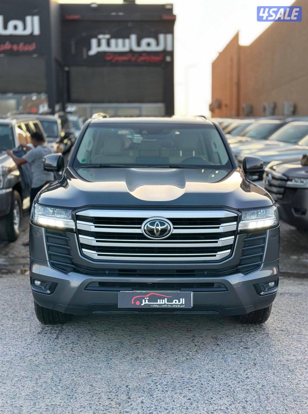 لاند كروزر GXR ايرو بدون تيربو الساير موديل 2022 عداد 320