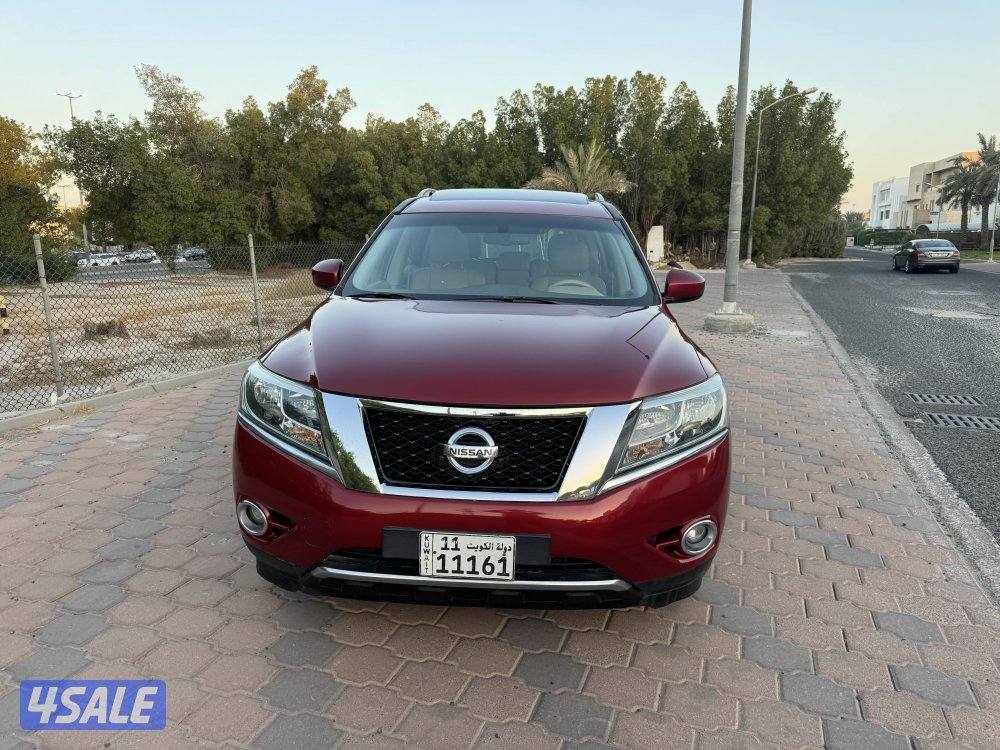 Nissan pathfinder 2014 ماشي 145 الف0
