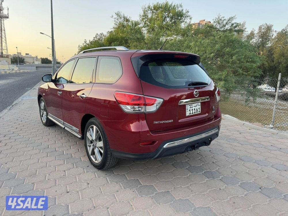 Nissan pathfinder 2014 ماشي 145 الف1