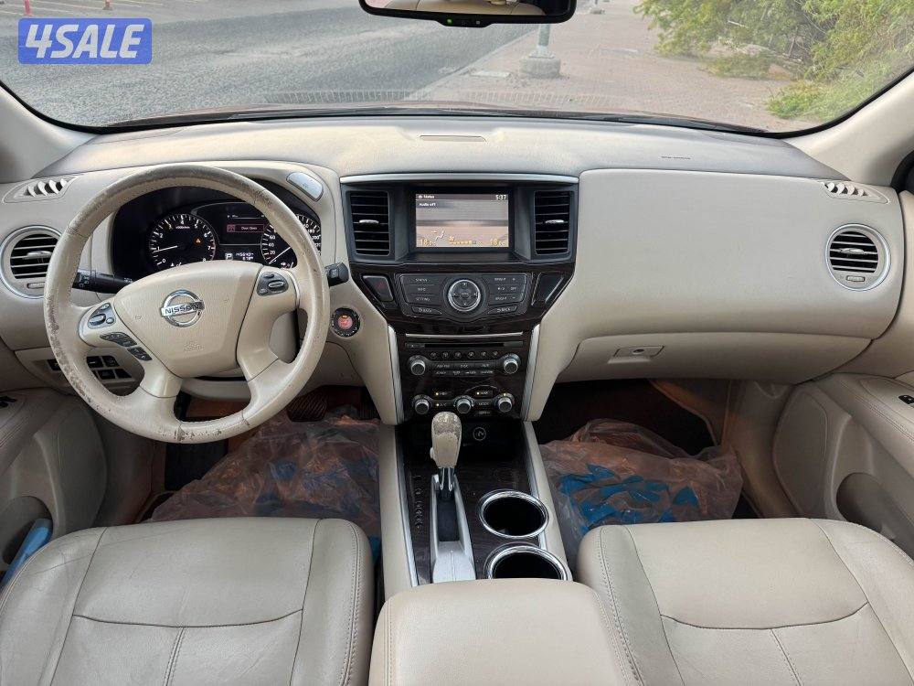 Nissan pathfinder 2014 ماشي 145 الف2
