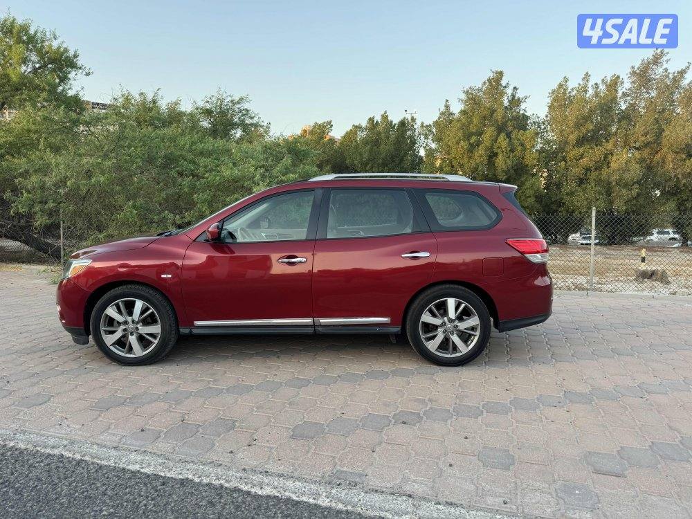 Nissan pathfinder 2014 ماشي 145 الف3