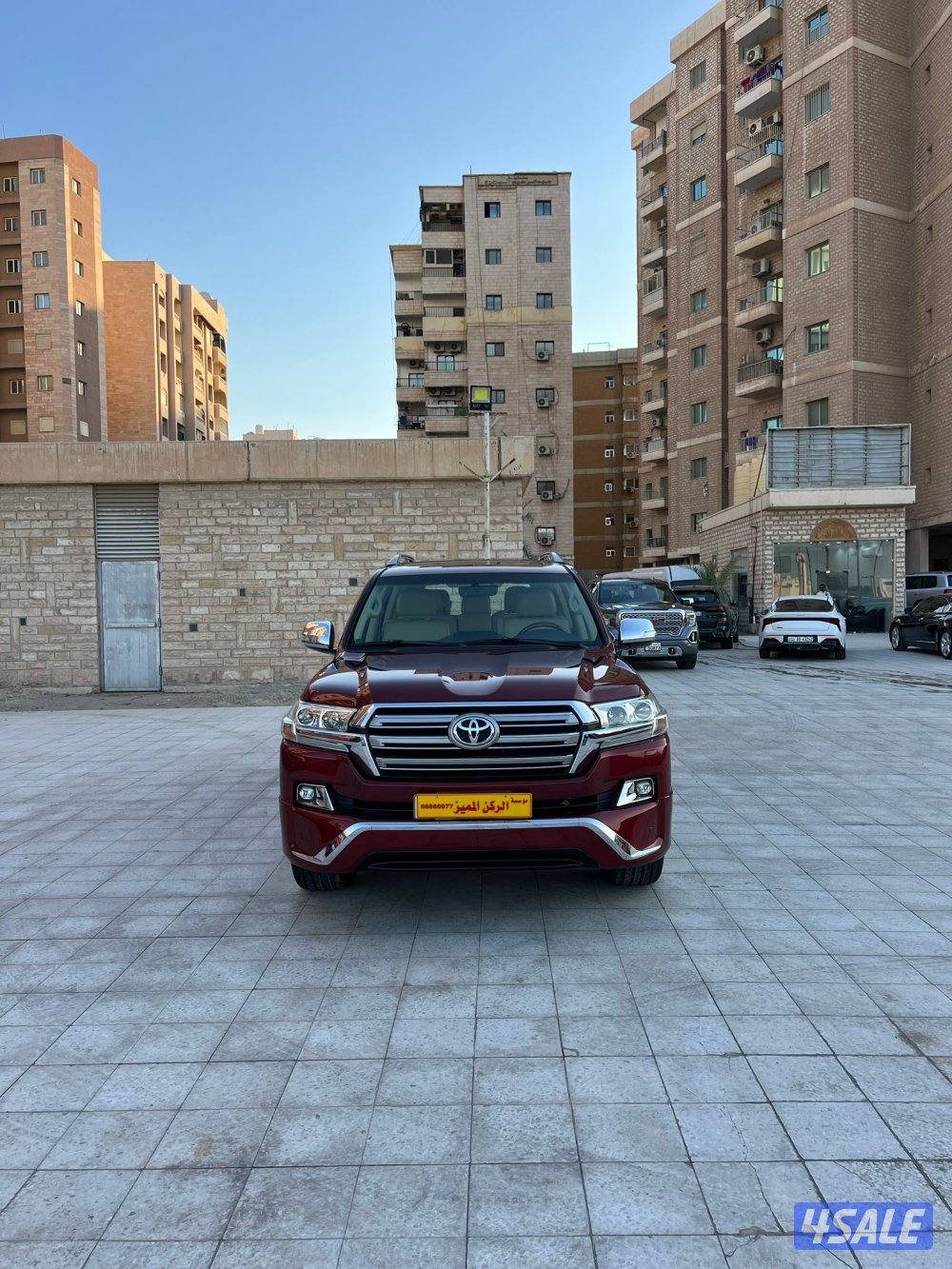لاند كروزر 2016 GX.R ماشي 120 الف بحالة الوكاله صبغ الوكاله شرط الفحص1
