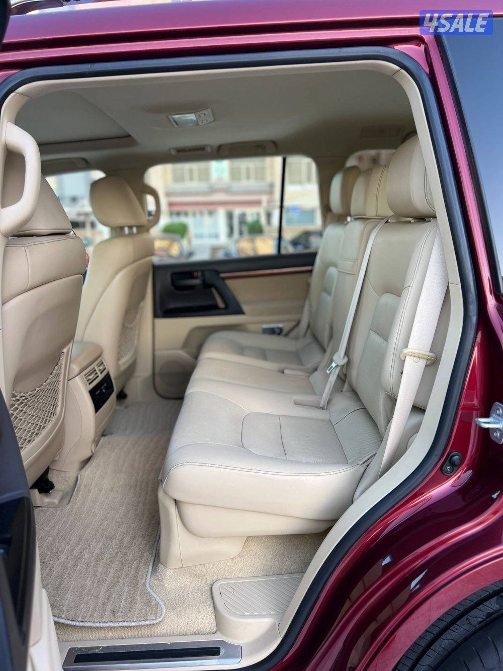 لاند كروزر 2016 GX.R ماشي 120 الف بحالة الوكاله صبغ الوكاله شرط الفحص8